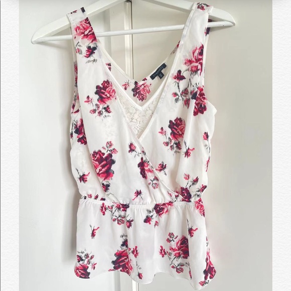 Dynamite Tops - Brand new floral tank- Size S